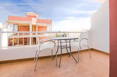 Un balcón o terraza de Hostal Manolo