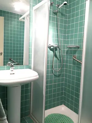 Un baño de Apartamentos Arcos Calabardina