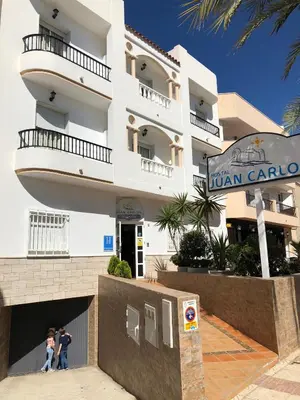 Un balcón o terraza de Hostal Juan Carlos