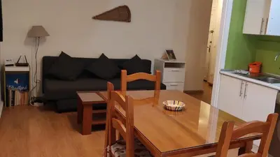 Una cocina o zona de cocina en Apartamento a 5 min de la playa y el centro