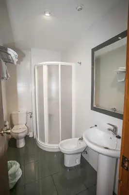 Un baño de Hostal Venta Del Sol
