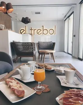 Plano de El Trebol Bar & Hotel Only Adults