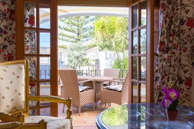 Zona de estar de Casa Glorieta en Villa de Nijar con piscina