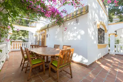 Un balcón o terraza de Casa Atalaya en Villa de Nijar con piscina