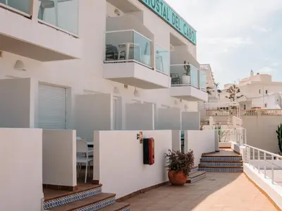 Un balcón o terraza de Hostal del Cabo