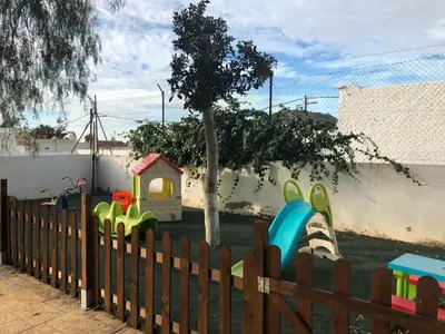 Jardín al aire libre en Casita Las Eras en Villa de Nijar con piscina