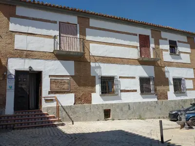 Edificio en el que se encuentra el albergue