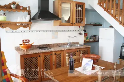 Una cocina o zona de cocina en Apartamentos Rurales El Molino De Morillas