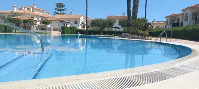 Piscina en o cerca de Apartamento Primera Linea de Playa Las Marinas