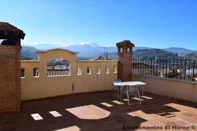 Vista general de una montaña o vista desde the country house