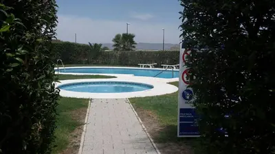 Piscina en o cerca de Villa Alandalus