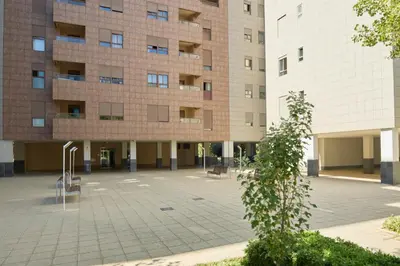 Edificio en el que se encuentra la habitación en casa particular