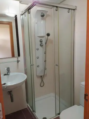 Un baño de Entre el Mar y el Golf. Wifi privado.