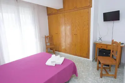 Una televisión o centro de entretenimiento en Pensión Felipe