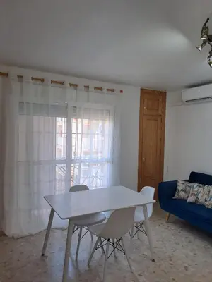 Zona de estar de Puerto Roquetas de Mar