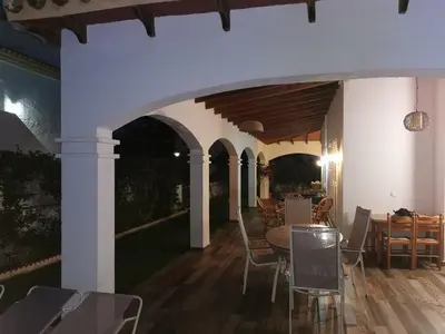 Un restaurante o sitio para comer en Villa PaloMayor
