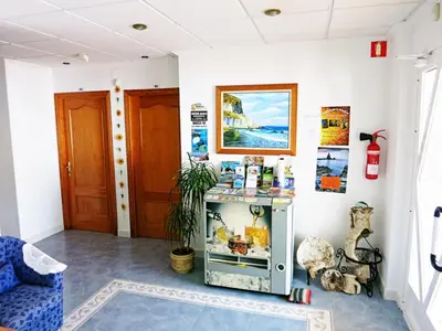 Una cocina o zona de cocina en Hostal Brisamar