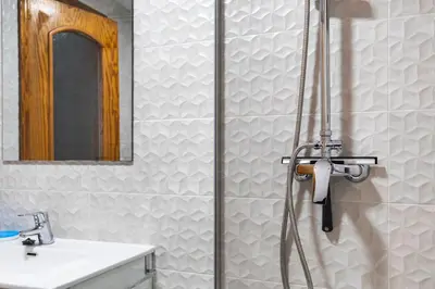 Un baño de Dandelion / Roquemar