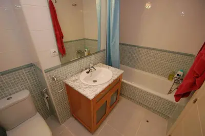 Un baño de Altos de Nuevo Vera