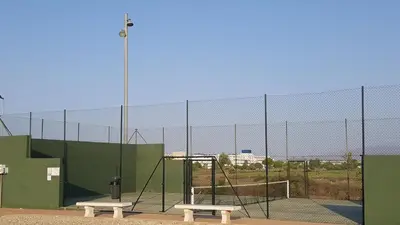 Instalaciones para jugar a tenis o squash en Apartments Sol de Almeria Golf y Playa o alrededores