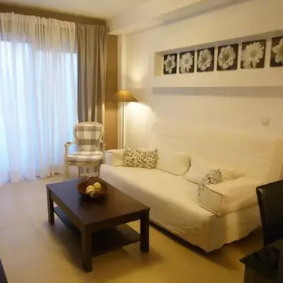 Apartamento con piscina