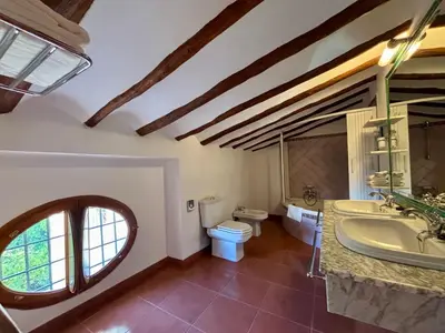 Un baño de Hotel Casa de los Arcos