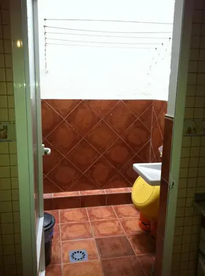 Un baño de Apartamentos El Galán