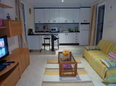 Una cocina o zona de cocina en Duplex Naturista urb. Vera Natura