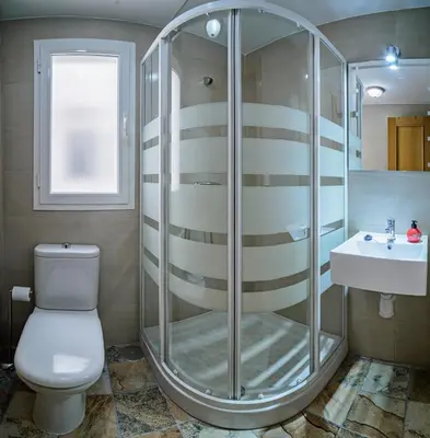 Un baño de Apartamento 90 m2 en la mejor zona de Roquetas