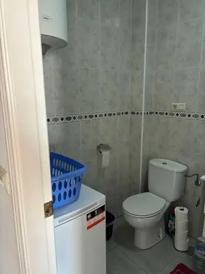 Un baño de CALLE PLUTON 77