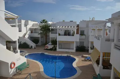 Piscina en o cerca de CALLE PLUTON 77