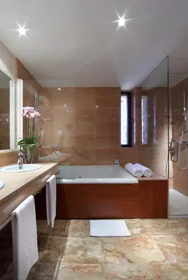 Un baño de Parador de Lorca