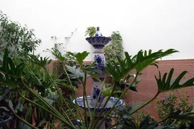 Jardín al aire libre en Hostal el Puente