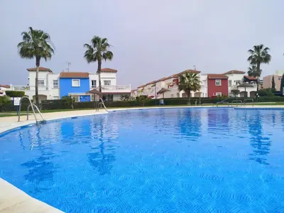 Piscina en o cerca de Apartamento Naturista con jardín Torremar Natura Junto a la playa