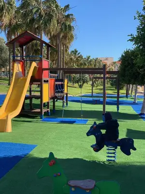 Zona de juegos infantil en Alta Entinas complex