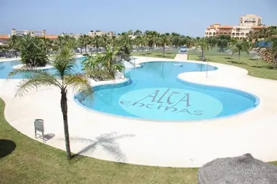 Piscina en o cerca de Alta Entinas