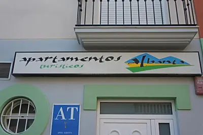 Certificado, premio, señal o documento que está expuesto en APARTAMENTOS ALBANTA