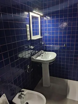 Un baño de Cueva Navarro