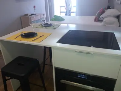 Una cocina o zona de cocina en Apto en Aguadulce con Vistas al Mar