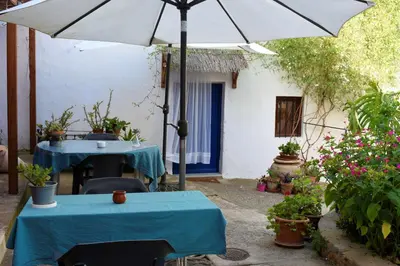 Jardín al aire libre en La Casita Azul - Casa típica andaluza