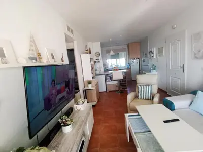 Una cocina o zona de cocina en APARTAMENTO JUNTO AL MAR EN LA COSTA DE ALMERIA