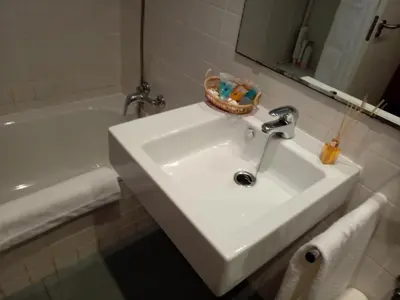 Un baño de BALCON AL MAR