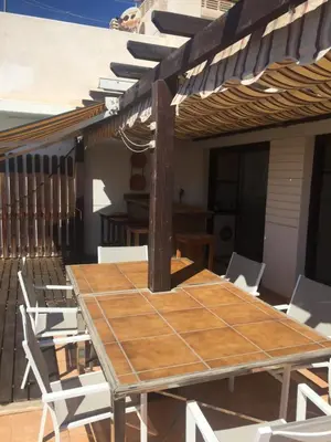 Plano de Ático Cabo de Gata con Terraza y vistas al mar, jacuzzi de exterior en temporada