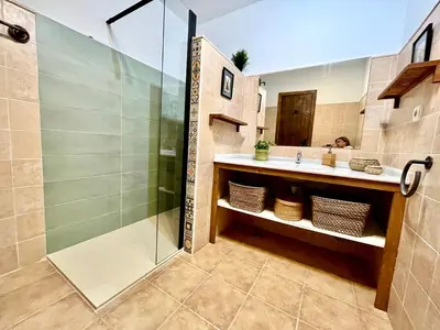Un baño de La Chumbera