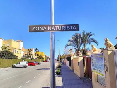 El barrio de los alrededores o un barrio cerca de este apartamento