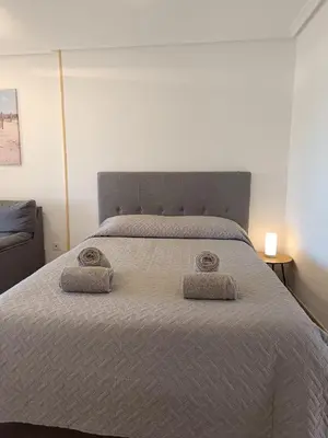 Cama o camas de una habitación en Bahía de Vera Estudio