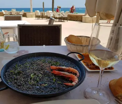 Comida en o cerca de este apartamento