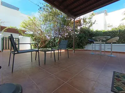 Un balcón o terraza de DUPLEX ESPECTACULAR en PRIMERA LÍNEA NATURISTA!
