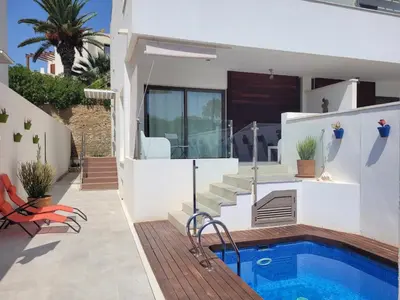 Piscina en o cerca de CASA LA ROCA