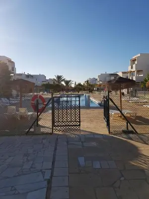 Piscina en o cerca de CASA BAJA EXTRAORDINARIA EN URBANIZACIÓN NATURISTA!